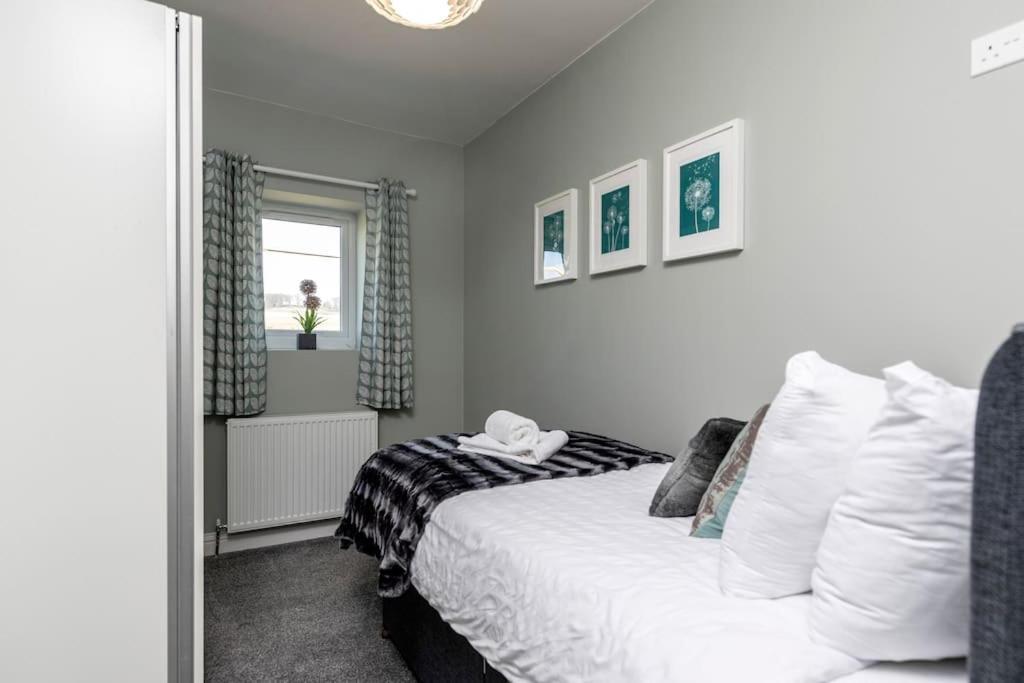 Auckland View - A Comfy & Spacious 4Bed With Views Coundon Exterior foto
